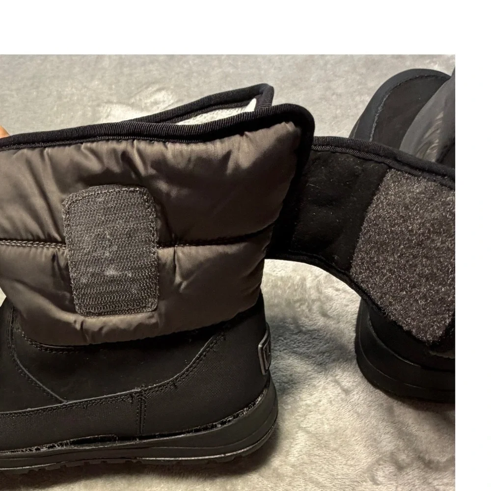 UGG Kids Toty Weather Waterproof Snow Boots Black Grey 1122371K Size 6